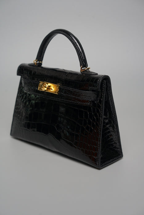 Hermes Kelly II Sellier 20 in Noir Shiny Alligator Ghw