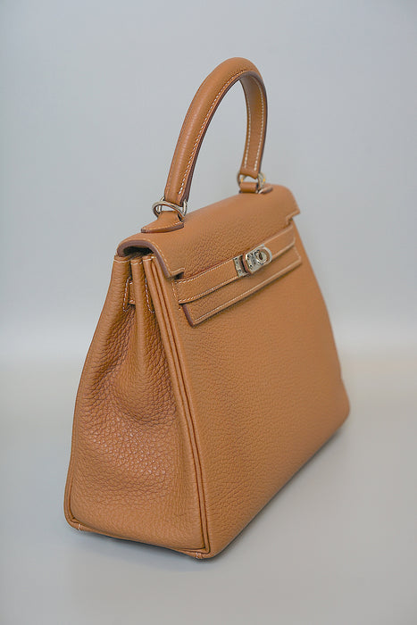 Hermes Kelly 25 in Gold Togo Phw (Brand New)
