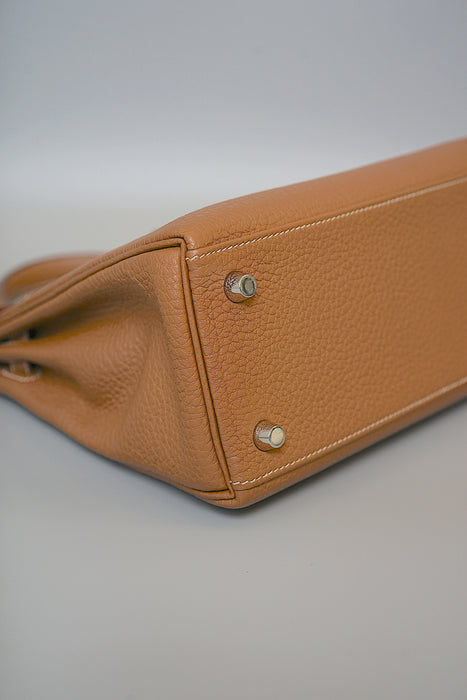 Hermes Kelly 25 in Gold Togo Phw (Brand New)