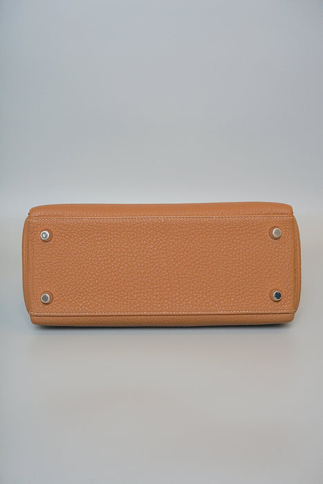 Hermes Kelly 25 in Gold Togo Phw (Brand New)