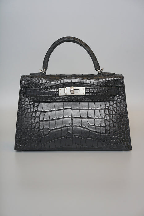 Hermes Kelly 20 in Black Matte Alligator Phw (Brand New)