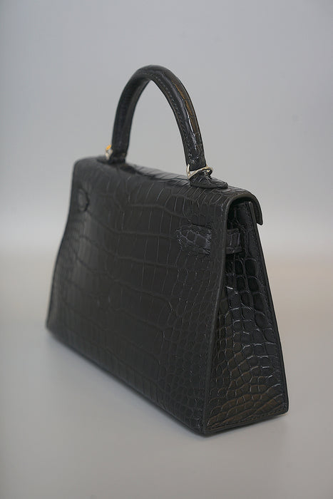 Hermes Kelly 20 in Black Matte Alligator Phw (Brand New)