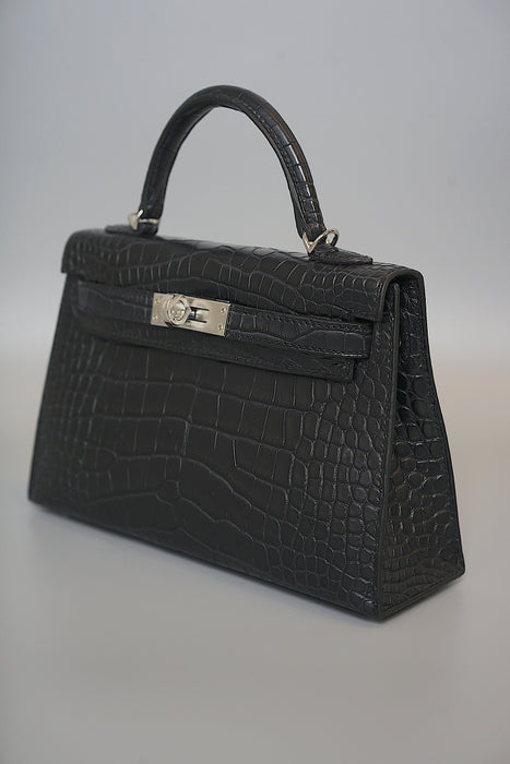 Hermes Kelly 20 in Black Matte Alligator Phw (Brand New)