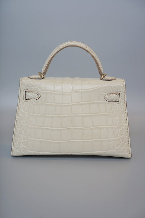 Hermes Kelly 20 in Beton Matte Alligator Permabrass (Brand New)