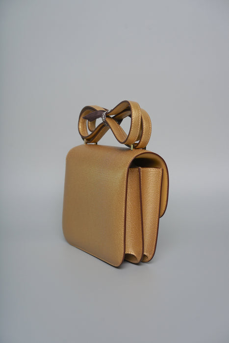 Hermes Constance 18 in Dore Chevre Permabrass (Brand New)