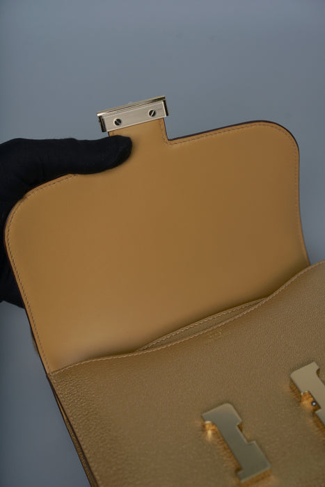 Hermes Constance 18 in Dore Chevre Permabrass (Brand New)