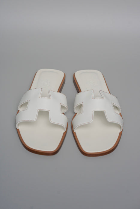Hermes Oran Sandals in White Size 37.5 (Brand New)