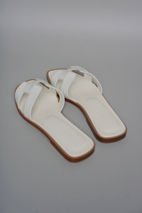 Hermes Oran Sandals in White Size 37.5 (Brand New)
