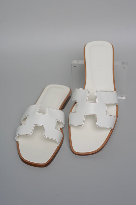 Hermes Oran Sandals in White Size 37.5 (Brand New)