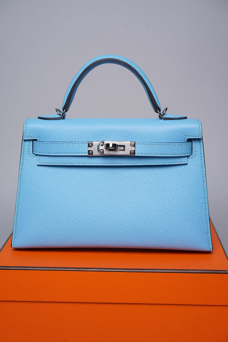 Hermes Kelly 20 in Blue Celeste Epsom Phw