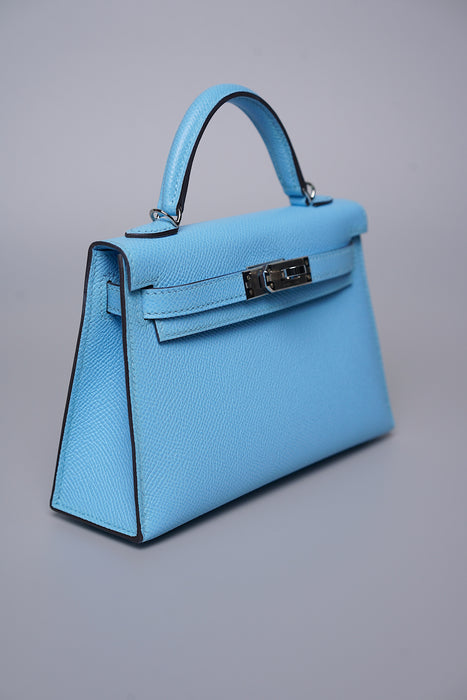 Hermes Kelly 20 in Blue Celeste Epsom Phw