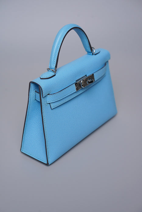 Hermes Kelly 20 in Blue Celeste Epsom Phw