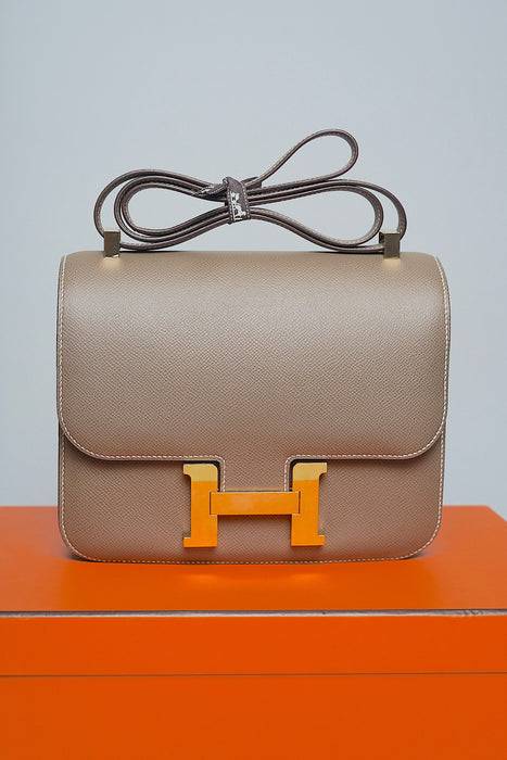 Hermes Constance 24 in Etoupe Epsom Ghw