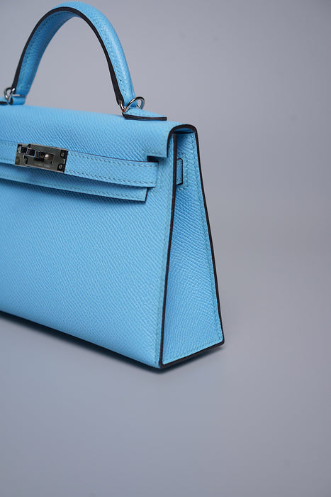 Hermes Kelly 20 in Blue Celeste Epsom Phw
