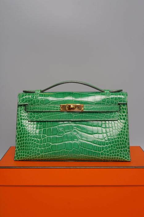 Hermes Kelly Pochette in Catus Shiny Alligator Ghw