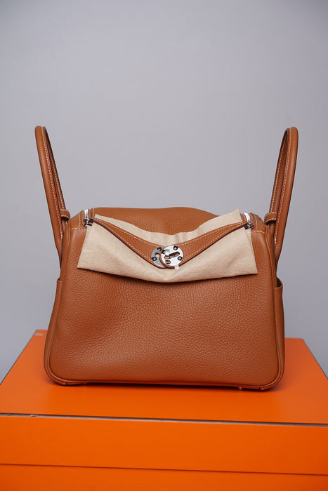 Hermes Lindy 26 in Gold Phw (Brand New)