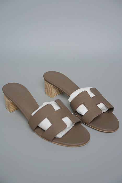 Hermes Oasis Sandals in Etoupe Size 38 (Brand New)
