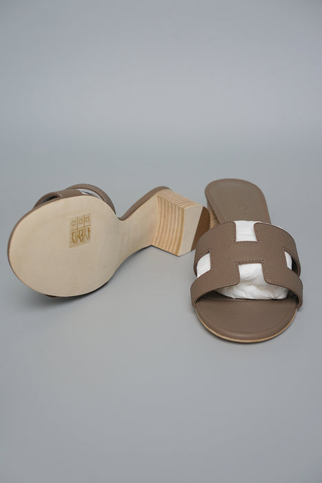 Hermes Oasis Sandals in Etoupe Size 38 (Brand New)