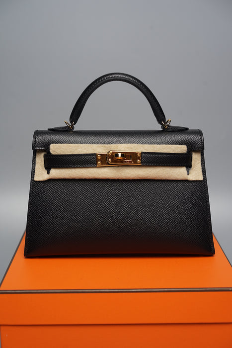 Hermes Kelly 20 in Black Ghw