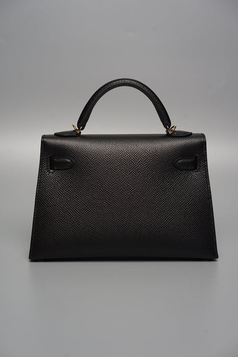 Hermes Kelly 20 in Black Ghw