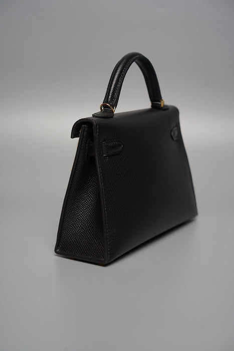 Hermes Kelly 20 in Black Ghw