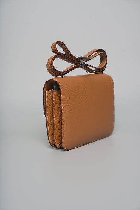 Hermes Constance 18 in Gold Ghw