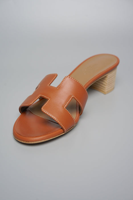 Hermes Oasis Sandals in Gold Size 35 (Brand New)