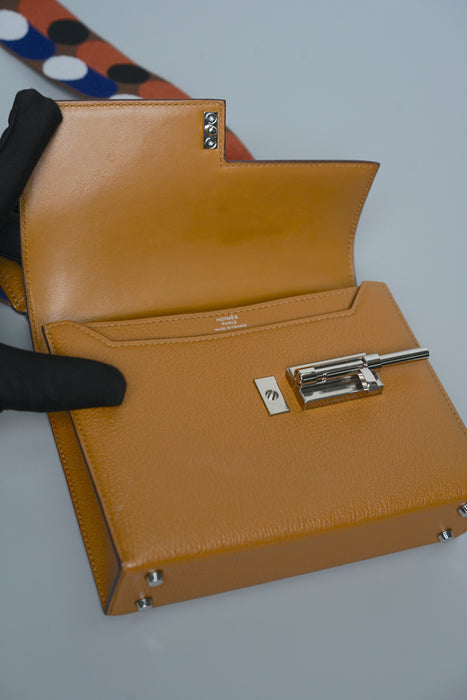 Hermes Verrou Mini Bag in Caramel/Noisette-Cuivre/Noir Phw