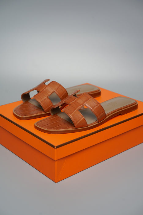 Hermes Oran Sandals in Matte Gold Alligator Size 36.5 (Brand New)