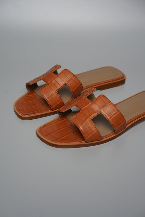 Hermes Oran Sandals in Matte Gold Alligator Size 36.5 (Brand New)