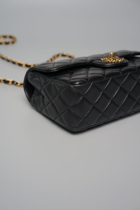 Chanel 24C Top Handle in Black Lambskin Ghw (Brand New)