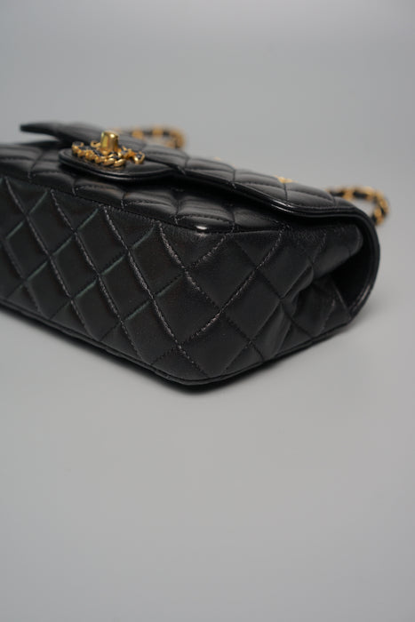 Chanel 24C Top Handle in Black Lambskin Ghw (Brand New)