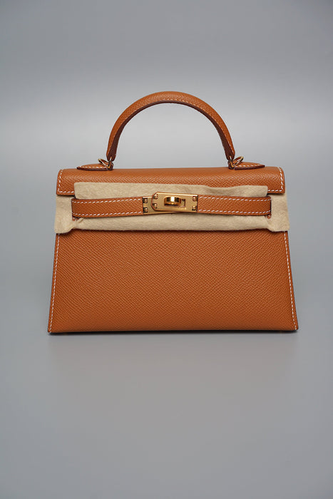 Hermes Kelly 20 in Gold Ghw (Brand New)