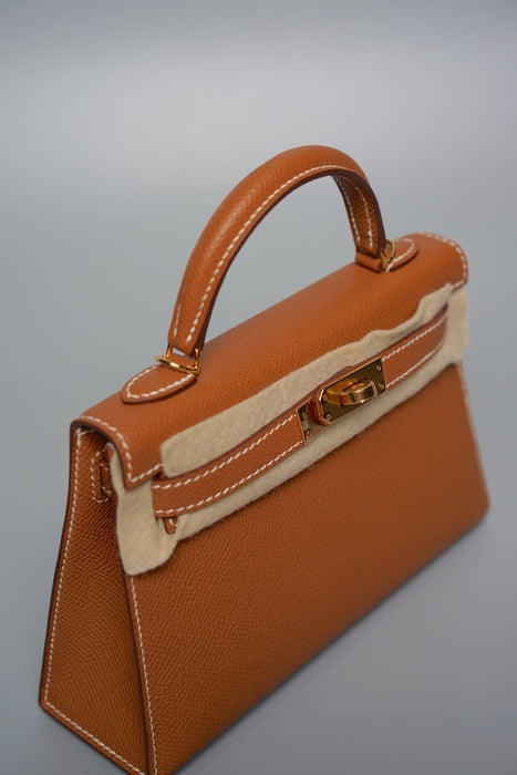 Hermes Kelly 20 in Gold Ghw (Brand New)