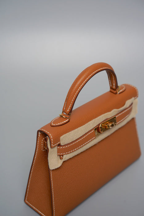 Hermes Kelly 20 in Gold Ghw (Brand New)