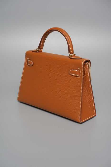 Hermes Kelly 20 in Gold Ghw (Brand New)