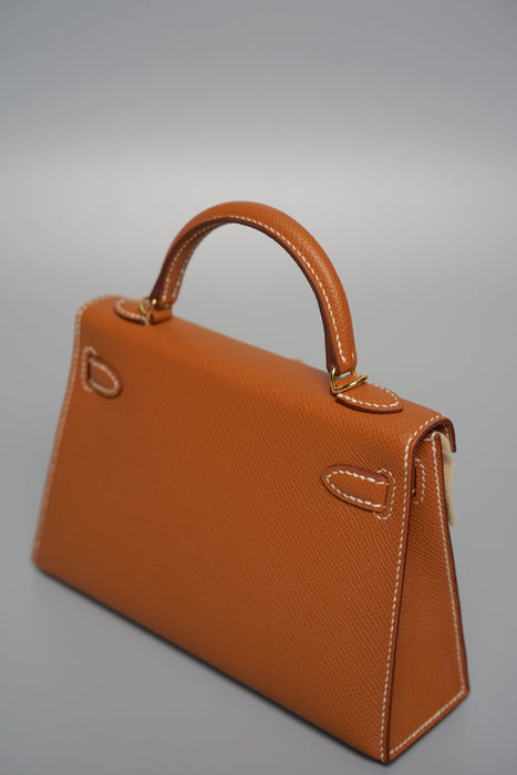 Hermes Kelly 20 in Gold Ghw (Brand New)