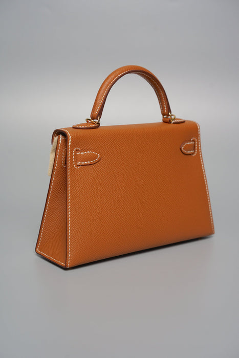 Hermes Kelly 20 in Gold Ghw (Brand New)