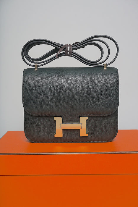 Hermes Constance 18 in Vert Ponce Ghw