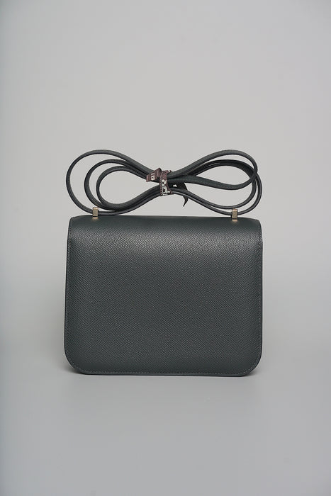 Hermes Constance 18 in Vert Ponce Ghw