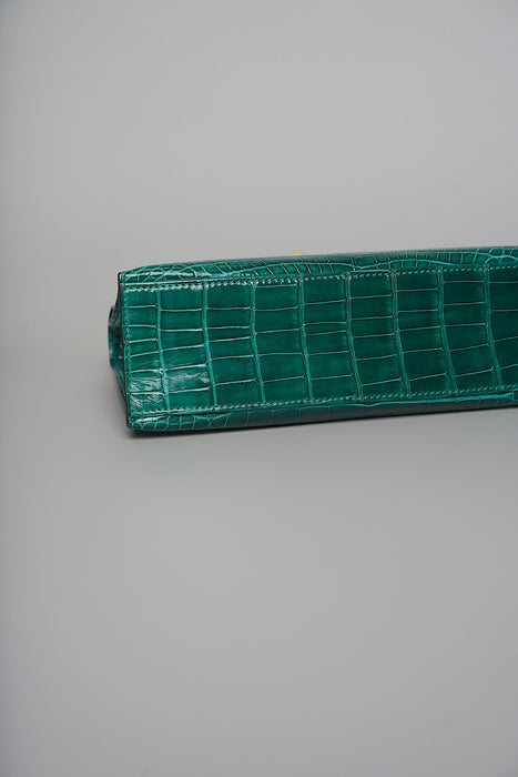 Hermes Kelly Pochette in Vert Emerald Shiny Alligator Ghw