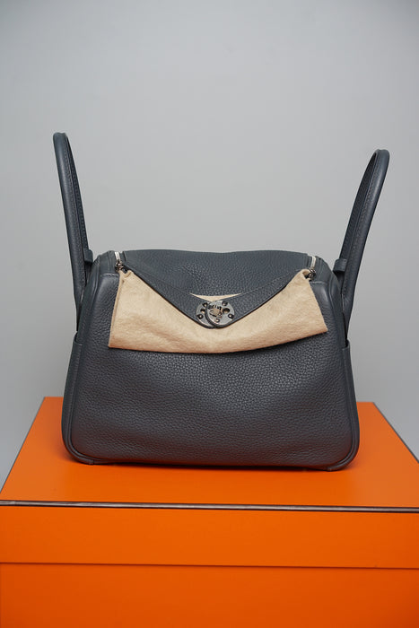 Hermes Lindy 26 in Gris Misty Phw