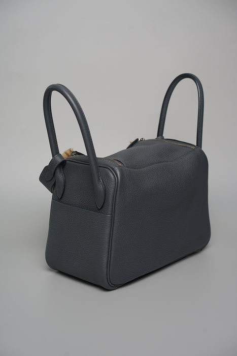 Hermes Lindy 26 in Gris Misty Phw