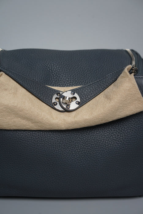 Hermes Lindy 26 in Gris Misty Phw