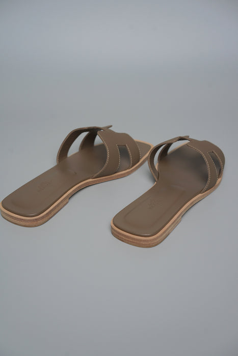 Hermes Oran Sandals in Etoupe Size 37.5 (Brand New)