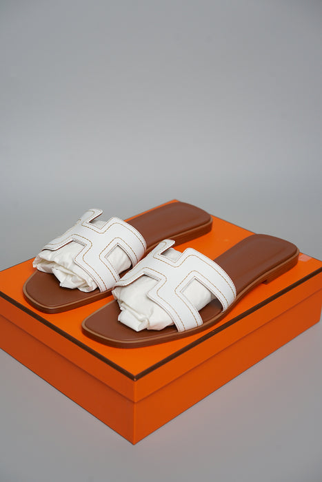 Hermes Oran Sandals in Blanc Size 40 (Brand New)