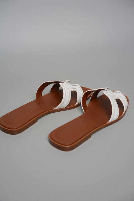 Hermes Oran Sandals in Blanc Size 40 (Brand New)