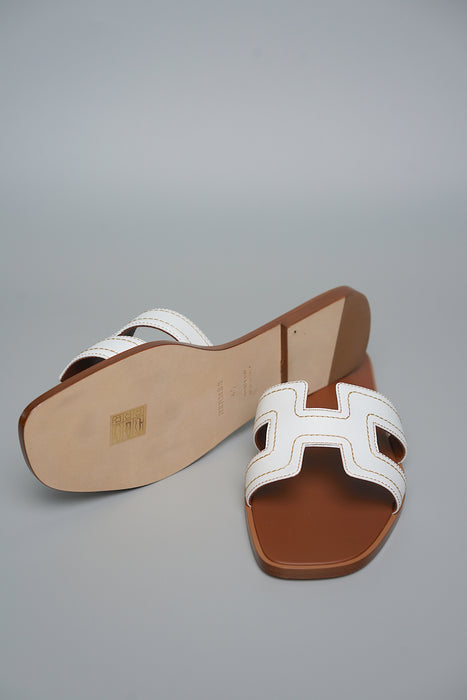 Hermes Oran Sandals in Blanc Size 40 (Brand New)