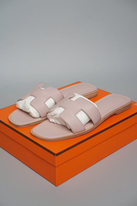Hermes Oran Sandals in Rose Porcelaine Size 39.5 (Brand New)