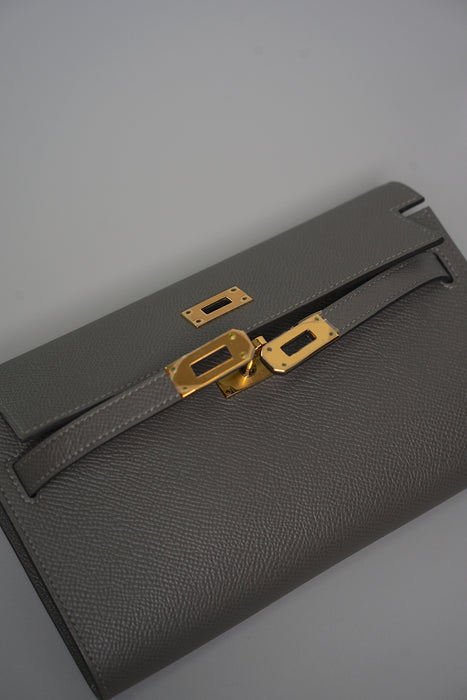 Hermes Kelly To Go in Gris Meyer Ghw